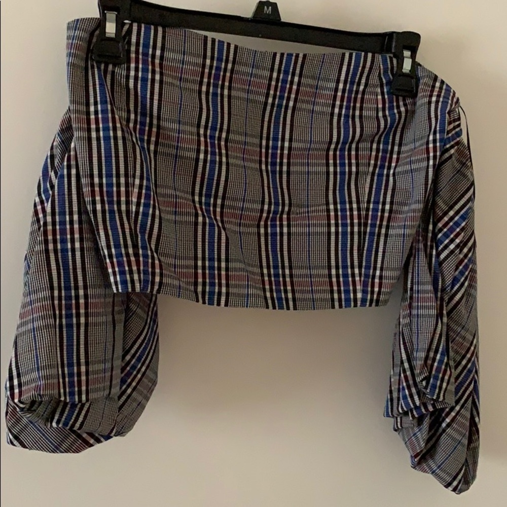 Fashionable top